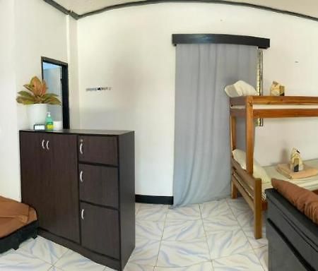 אל נידו Mia Affordable Rooms מראה חיצוני תמונה