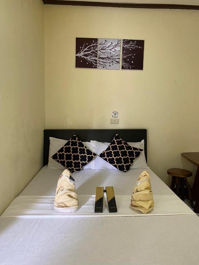 אל נידו Mia Affordable Rooms מראה חיצוני תמונה